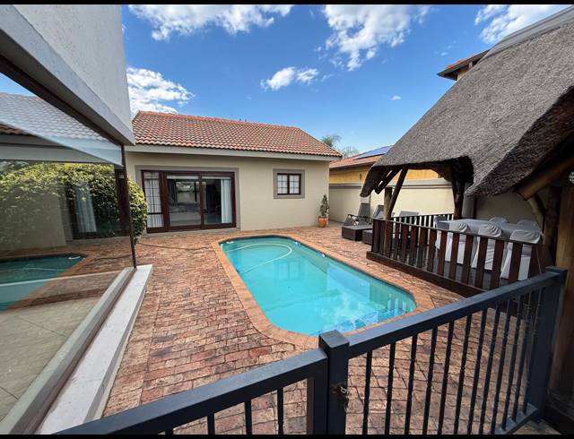 4 BEDROOM GATED ESTATE FOR SALE IN VANDERBIJLPARK SE 8